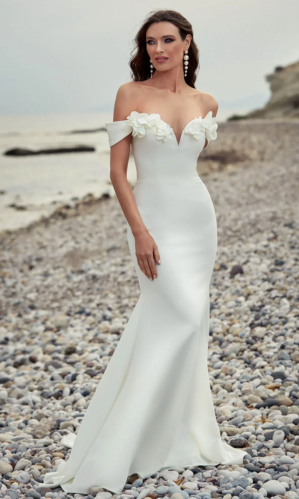 Alyce Paris 7062 - Fitted 3D Floral Sweetheart Gown - Image 3