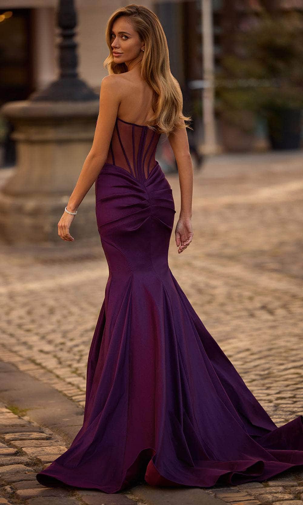 La Femme 32791 - Stretch Mikado Mermaid Prom Gown - Image 2