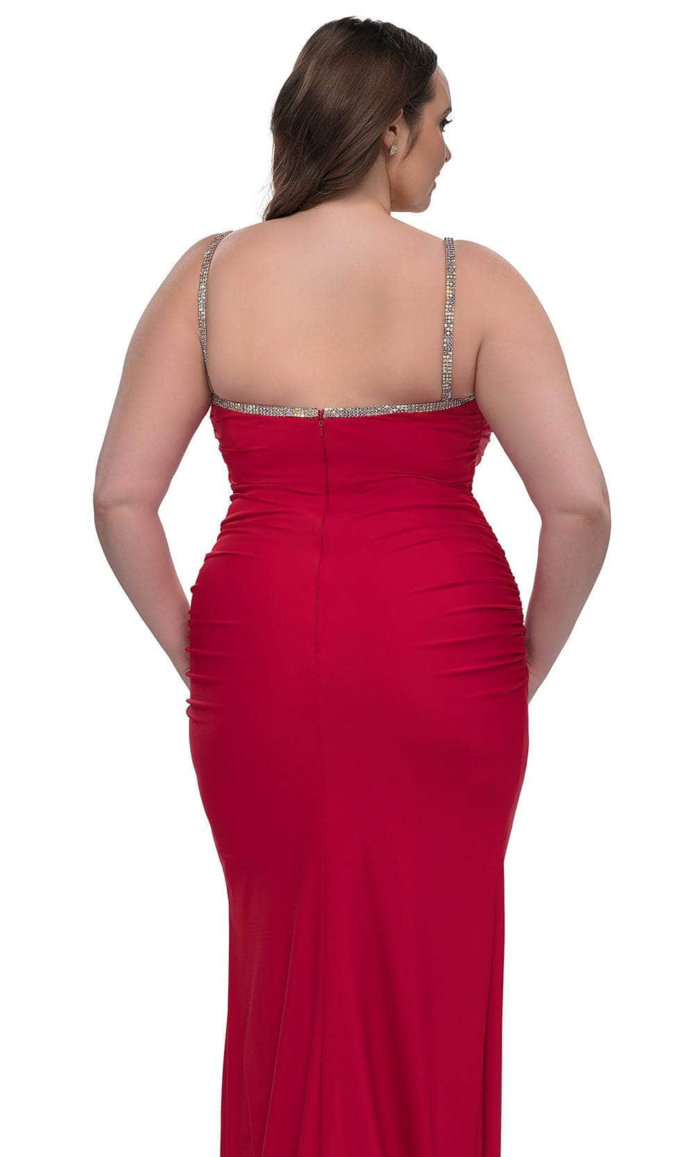 La Femme 32992 - Ruched Jersey Sheath Dress - Image 11