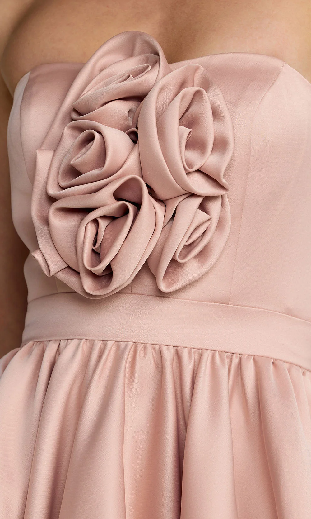 Mac Duggal 27554 - Strapless High-Low Rosette Gown - Image 3