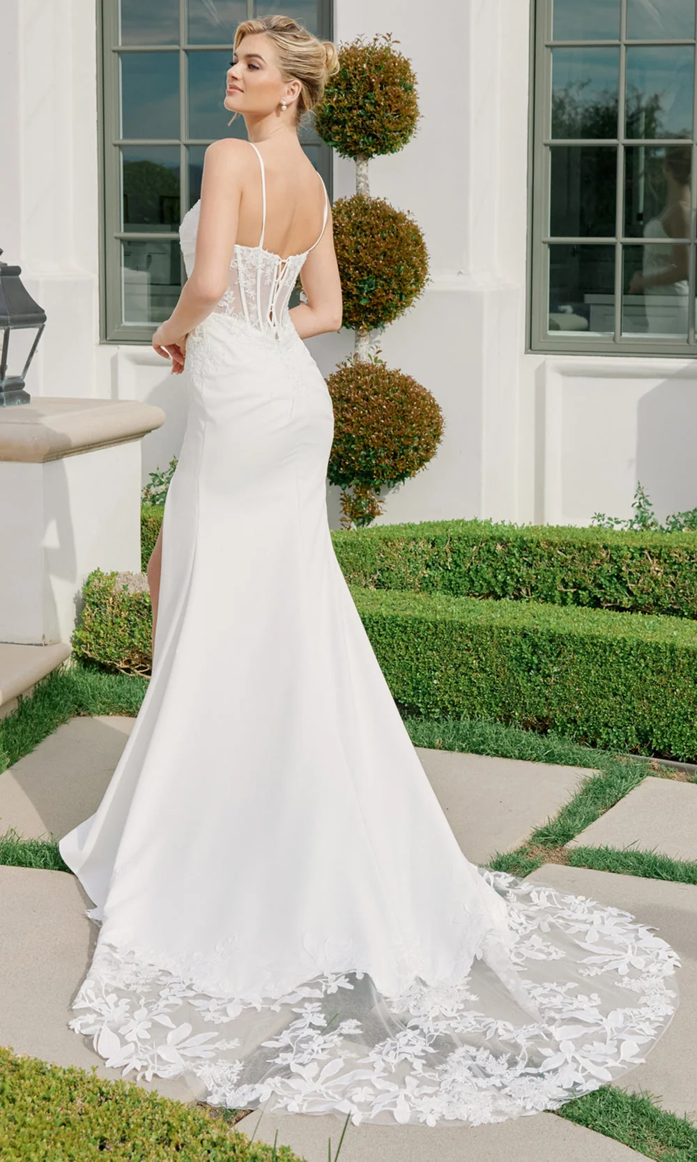 Nox Anabel JW1050 - Sweetheart Lace Train Wedding Dress - Image 6
