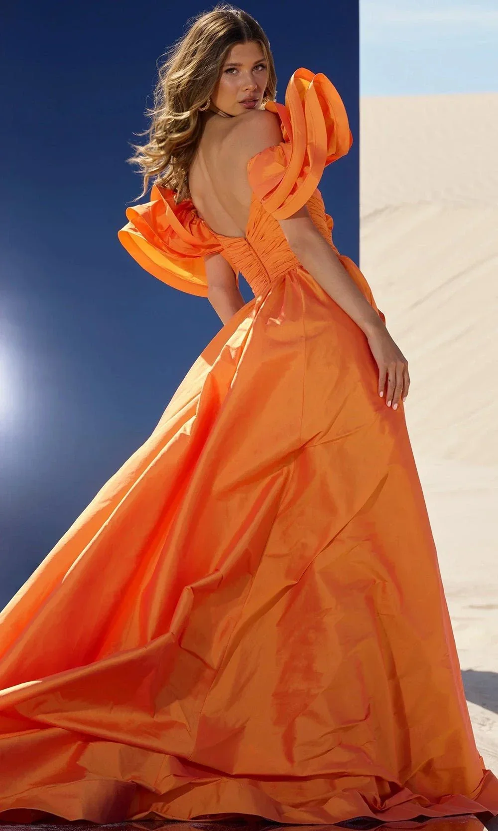 Sherri Hill 56743 - Dramatic Bow Sweetheart Evening Gown - Image 3