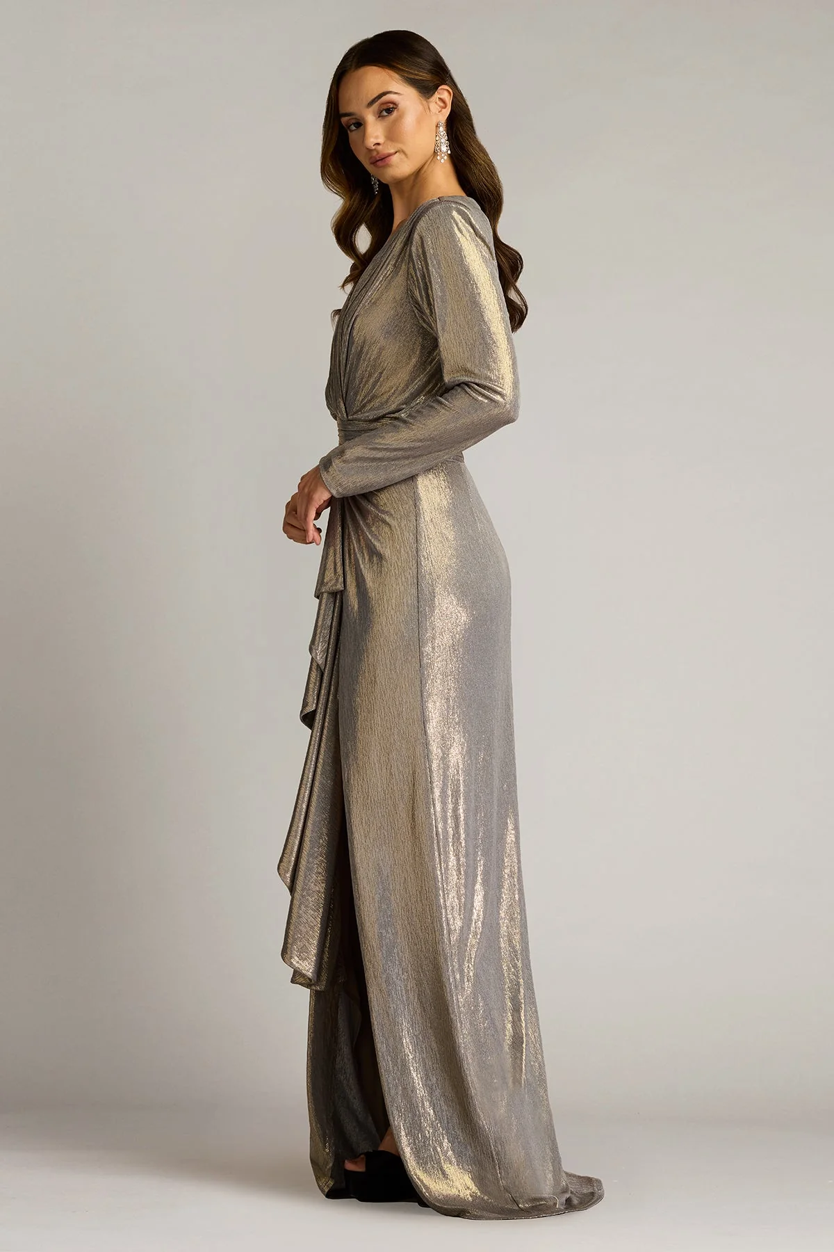 Tadashi Shoji BSJ25106L - Pomona Metallic Waterfall Flounce V-Neckline Gown - Image 4